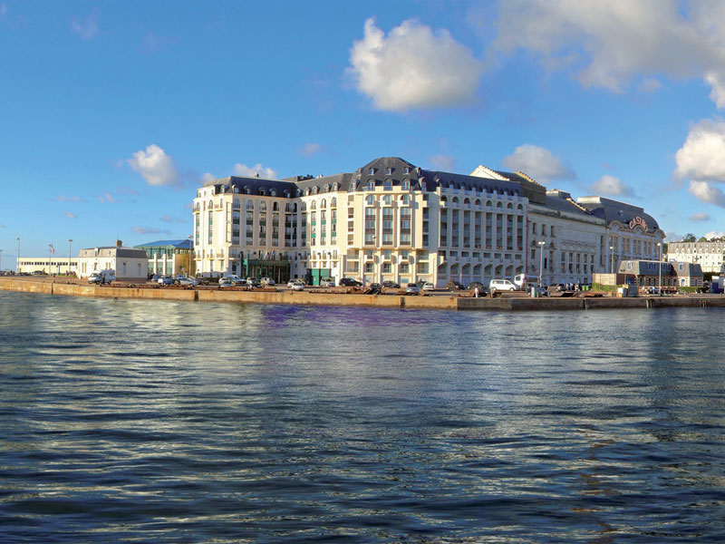photo n°2 de Séminaires & Location de Salles à Trouville-sur-Mer – Le Beach 4*, en Normandie